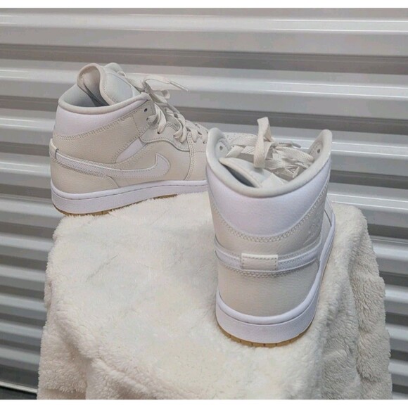 Nike Air Jordan 1 Women's Size 9 Mid Top Phantom White Light Brown Sneakers NWOB - Picture 5 of 9